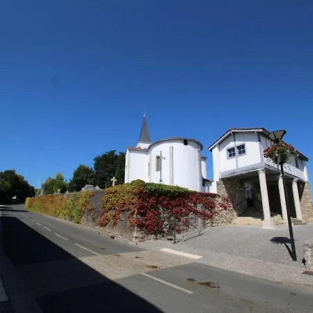 House Maison Yvonne