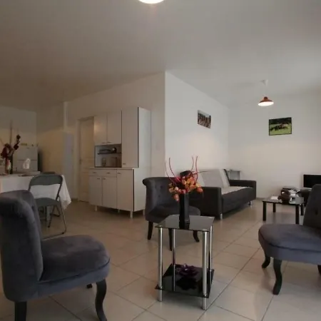 House Maison Yvonne